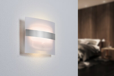 LED Wandverlichting 2W op Batterijen met Sensor, Warm Wit