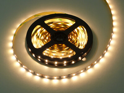 LED Strip, 5 Meter, 5 Watt/meter, 2835 LED's, Warm Wit